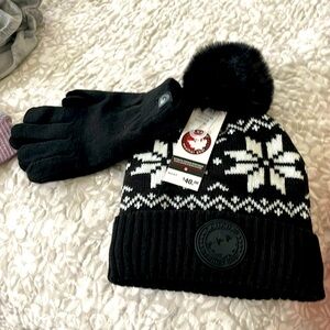Canada weather gear hat & gloves knitted black & white new w/t one size fits all